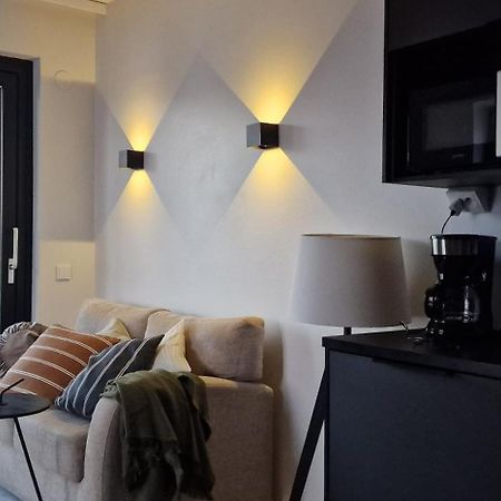 Modern Apartment Near Tampereen Messukeskus, With Own Private And Free Parking Εξωτερικό φωτογραφία