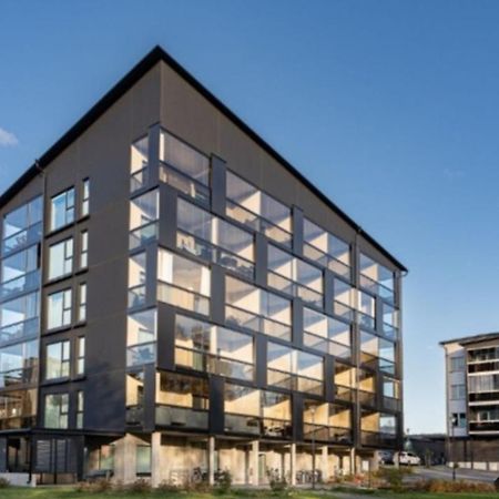 Modern Apartment Near Tampereen Messukeskus, With Own Private And Free Parking Εξωτερικό φωτογραφία